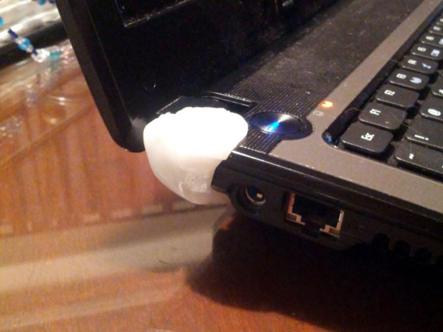 Laptop hinge repair | Plastimake