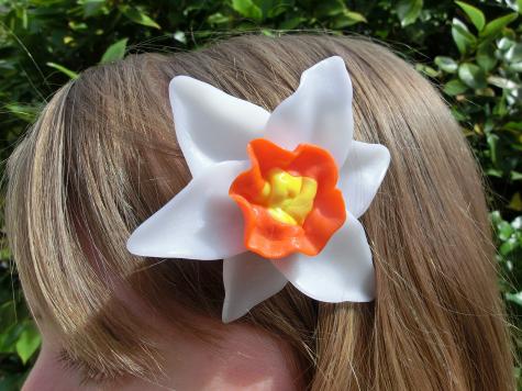 Daffodil hair clip