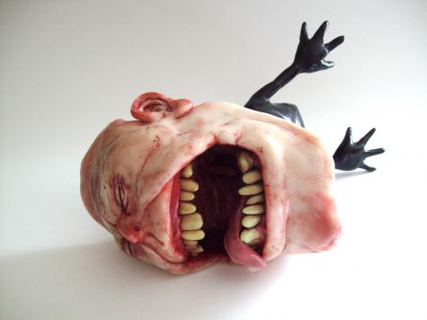 "Krokodil" sculpture