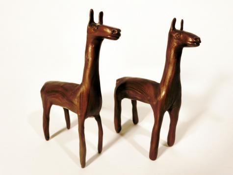 Gold llamas