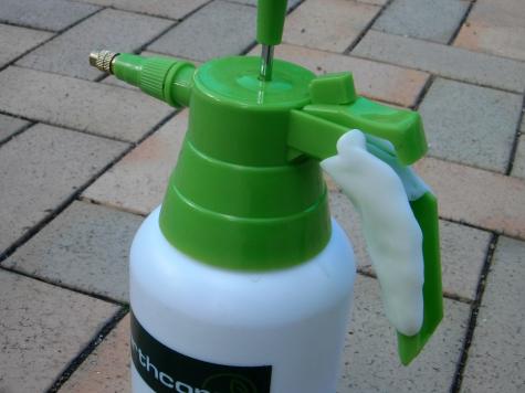 Pressure sprayer repair