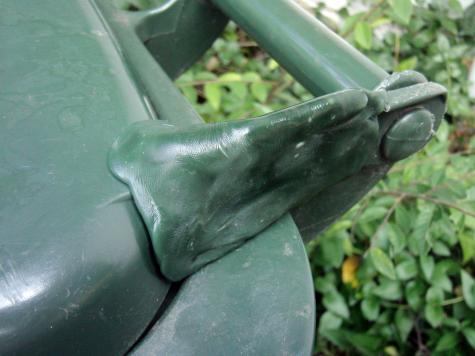 Wheelie bin repair